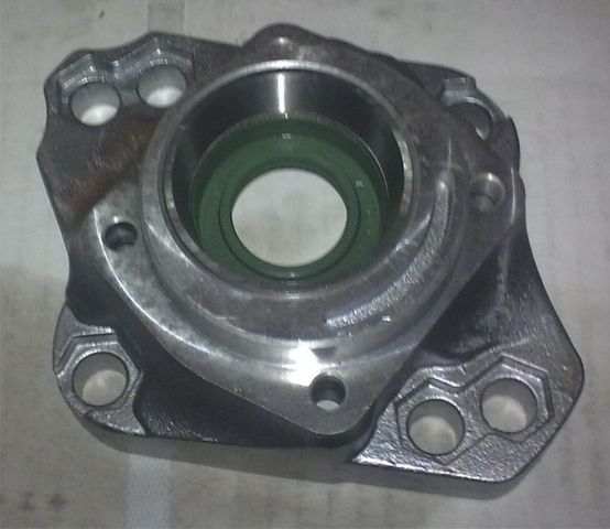 Tapa brida para toma de fuerza